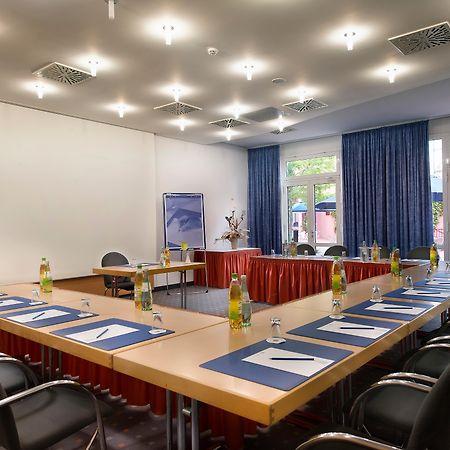 Tryp By Wyndham Halle Halle  Business photo