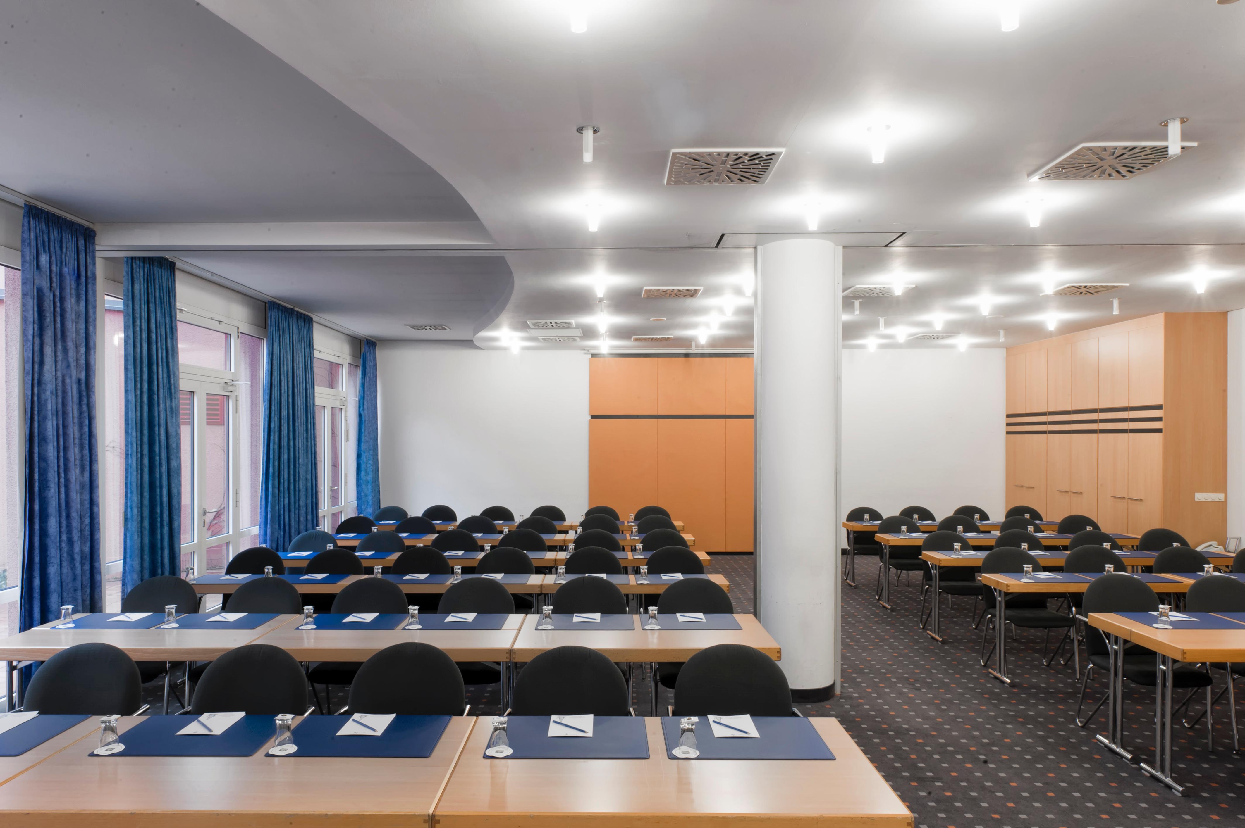 Tryp By Wyndham Halle Halle  Business photo