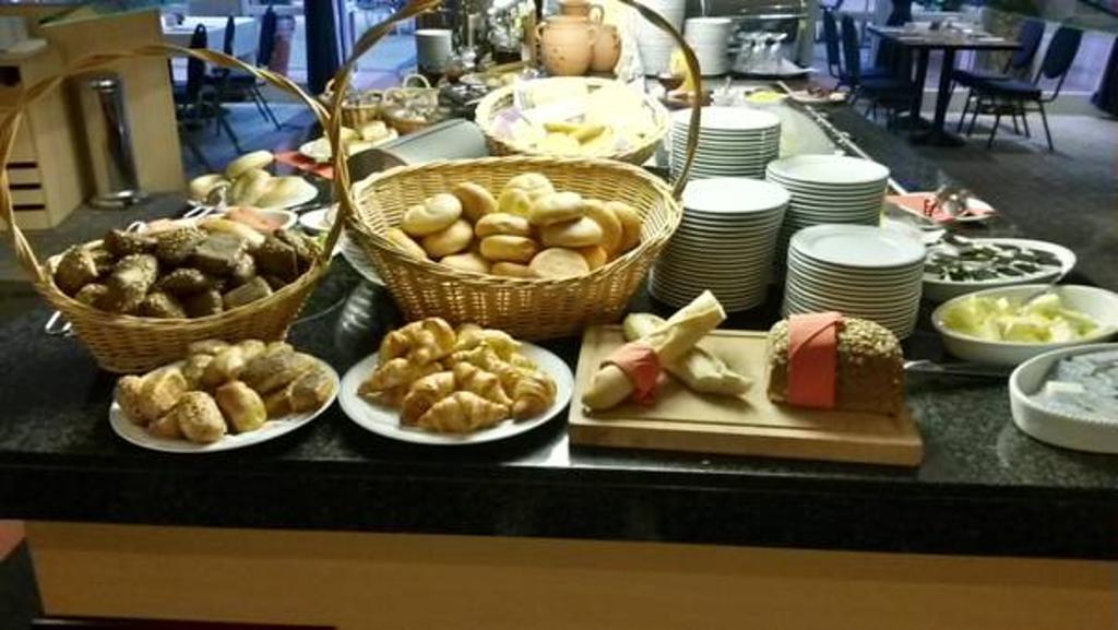 Tryp By Wyndham Halle Halle  Restaurant photo